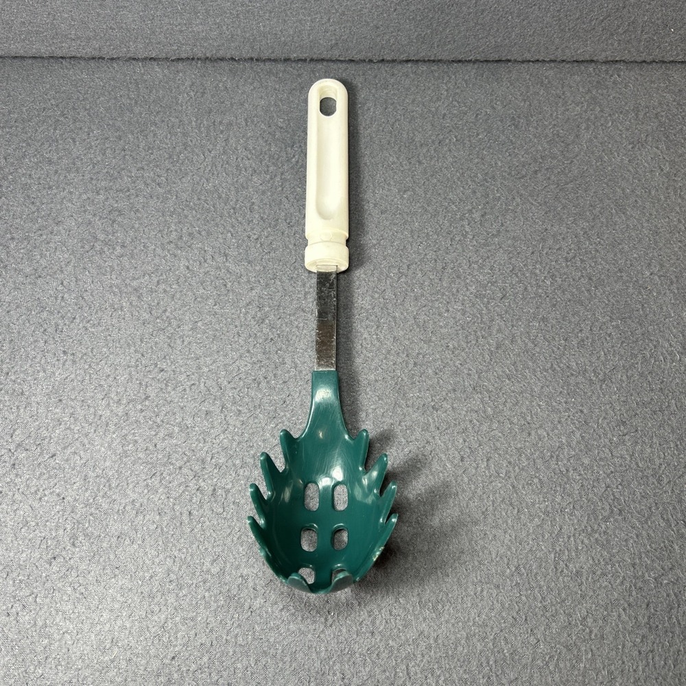 Vintage Green Pasta Serving Spoon Mid-Century Kitchenware - Picture 2 of 7